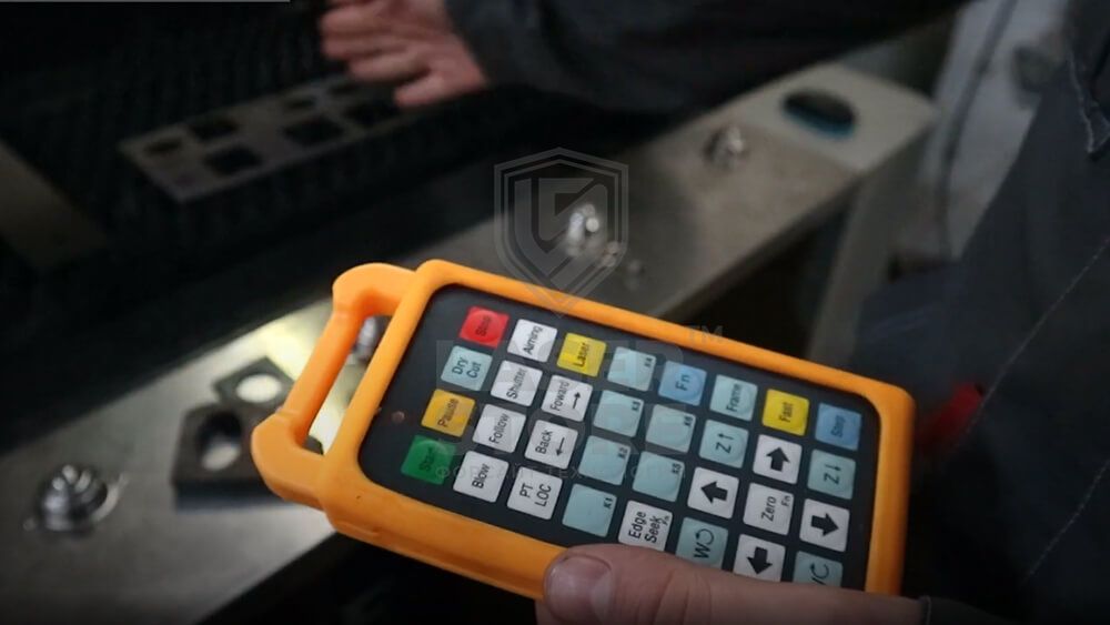 Станок для лазерной резки металла TORWATT 1530LN оптоволоконный