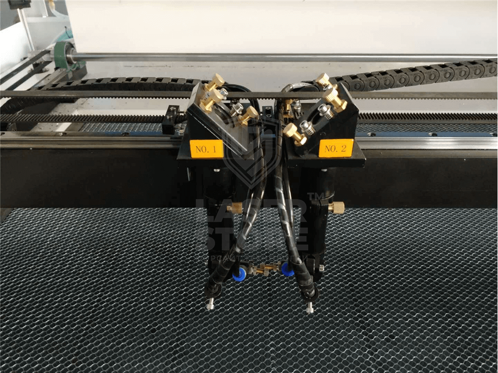 Лазерный станок TORWATT 1610 DUOS Conveyer